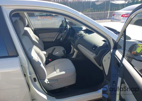 2015 Subaru Forester 2.5I z USA, uszkodzony, nr VIN JF2SJAAC4FG572212